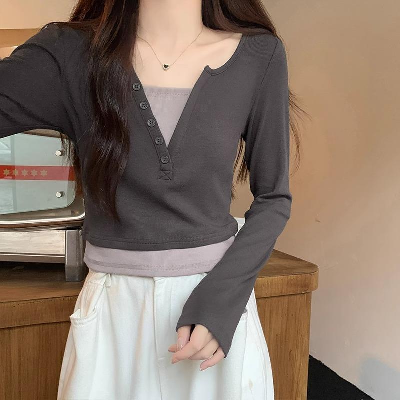 Contrast Color Fake Two-piece V-neck Long-sleeved T-shirt for Women Early Autumn 2024 New Design Niche Hot Girl Slim Short Top