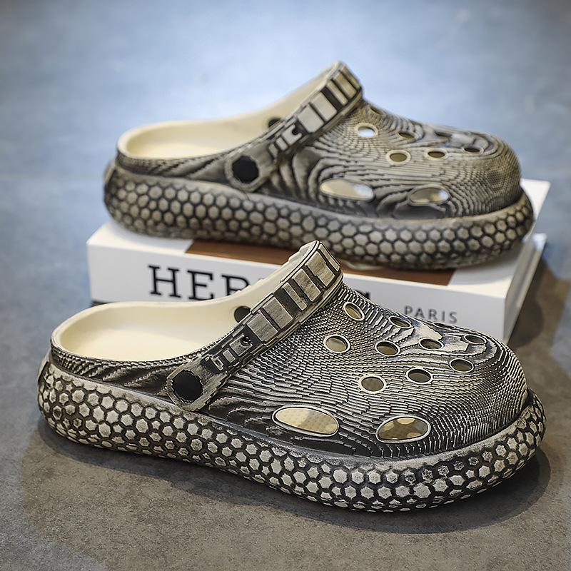 Hole Shoes Men And Women With The Same Round Head Classic Comfortable Platform Sandals Two Wear Casual Versatile Couple Home Shoes