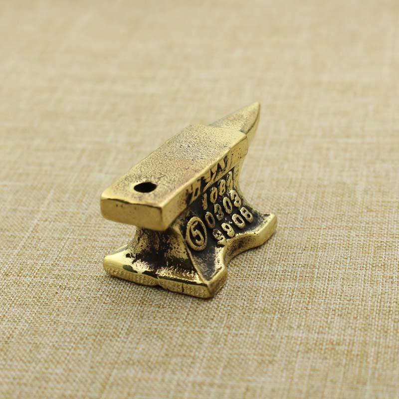 1pcs Brass Antique Old Chopping Block Folk Old Items Desktop Ornament Home Decorations Keychain Pendant Car Ornaments Unisex Home Decor Items