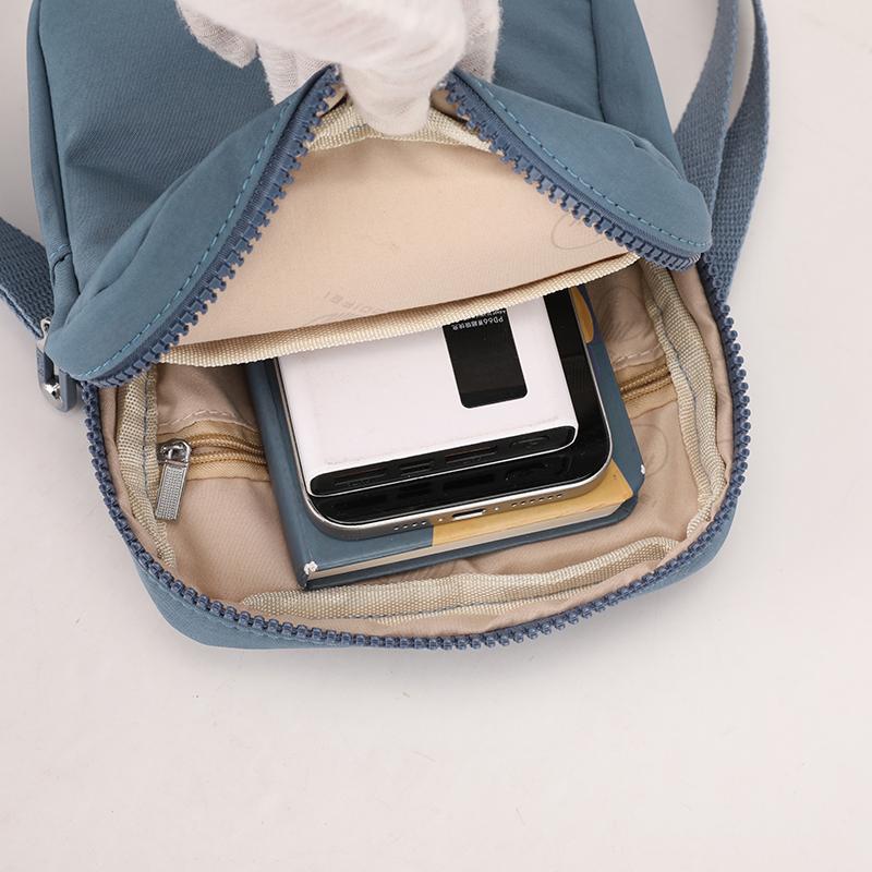 Small Bag Women's Shoulder Crossbody Bag Nylon Small Square Bag Mobile Phone Bag