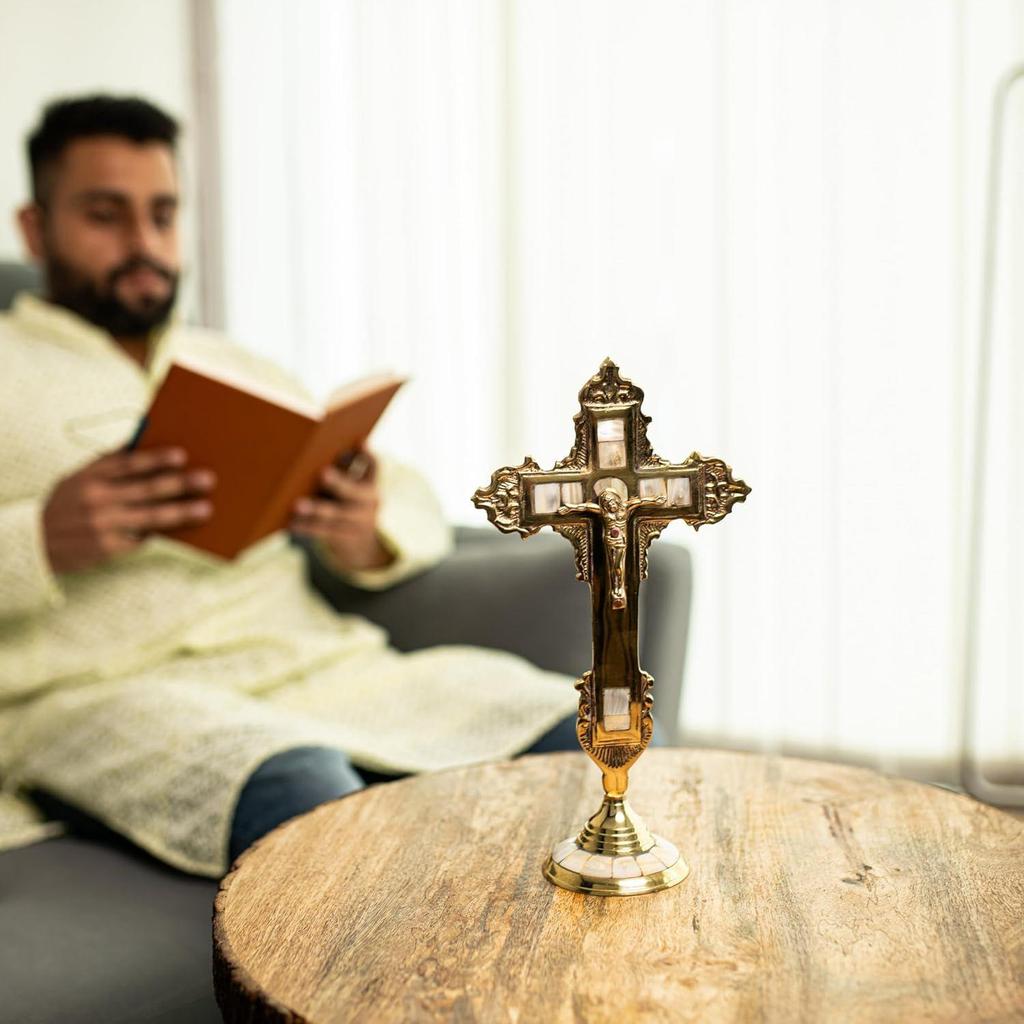 Traditional Stone Studded Orthodox Holy Cross Brass Jesus Christ Statue Catholic Crucifix for Home Church and Chapel Decoration Statue