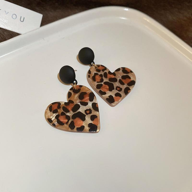 Retro Hong Kong Style Silver Needle Leopard Print Circle Earrings Light Luxury High-end Temperament Earrings Niche Earrings Women