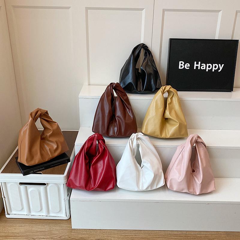 Trendy Personality Simple Portable Lazy Wind Casual Large Capacity Commuter Wind Single Shoulder Underarm Tote Women's Bag