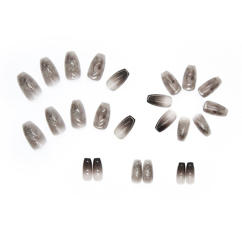 24 Pcs Dark Mysterious Smudge Color Wearing Armor Gradual Change French Autumn and Winter White Fake Nail Finished 24 Pieces