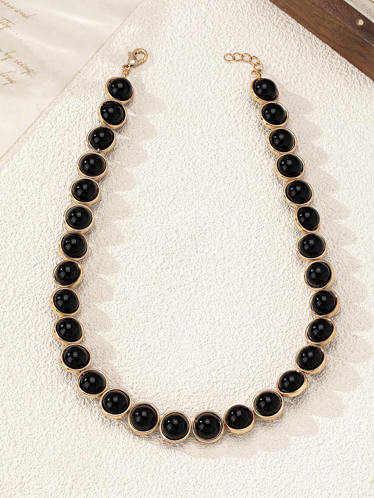 New black beaded collarbone chain Maillard style light luxury elegant three-dimensional versatile necklace