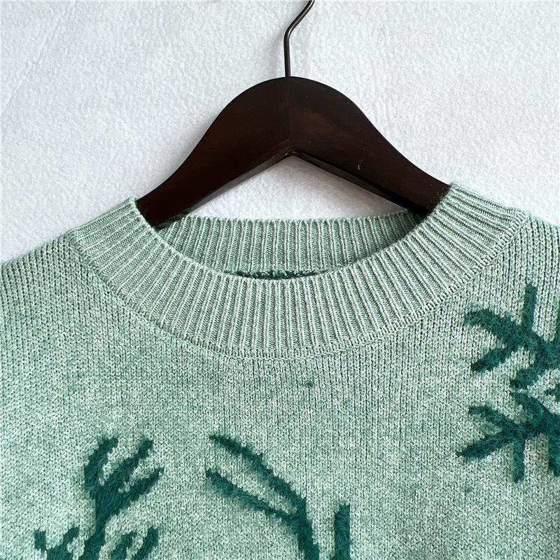 Autumn and Winter Round Neck Long Sleeved Christmas Sweater New Year Snowflake Deer Jacquard Knitted Pullover 3572