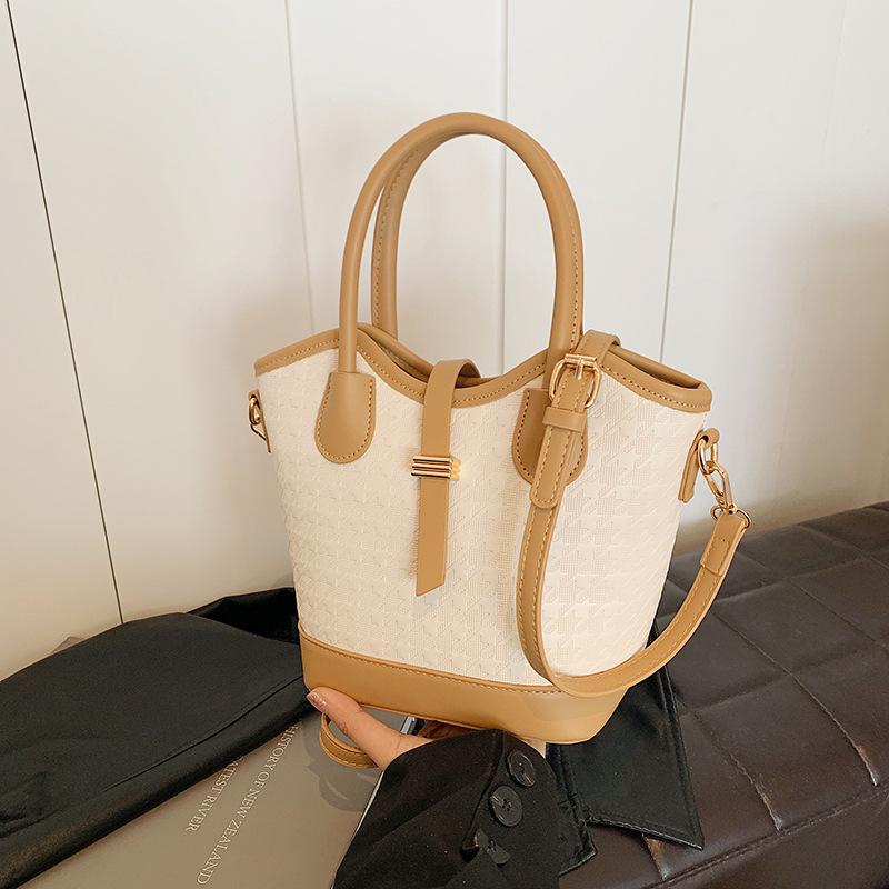 

Fashiable Ctrast Color Women s Hand-Bucket Bag New Versatile Crossbody Underarm Bag Elegant Temperament Shoulder Bag 26X20.5X11cm