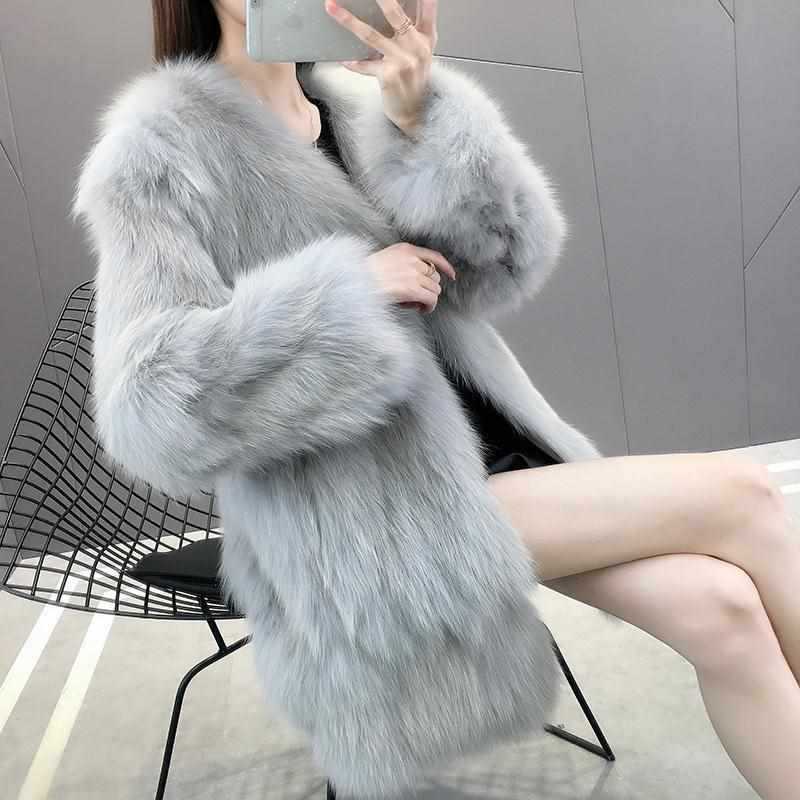 

Новая шуба из лисьего меха для женщин, шуба средней и длинной длины с V-образным вырезом для эффекта похудения S (40-50 kg)