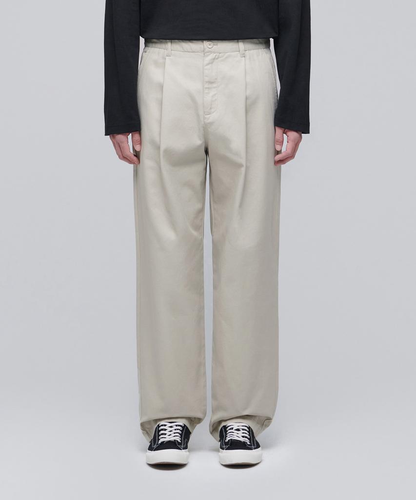 MUSINSA STANDARD One-Pleat Regular Fit Chino Pants [Light Beige]