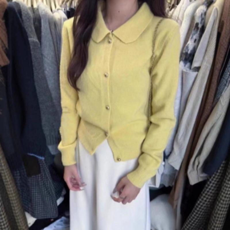 Spring and Autumn new simple and thin age-reducing gentle wind top cardigan solid color lapel long-sleeved knitted sweater women