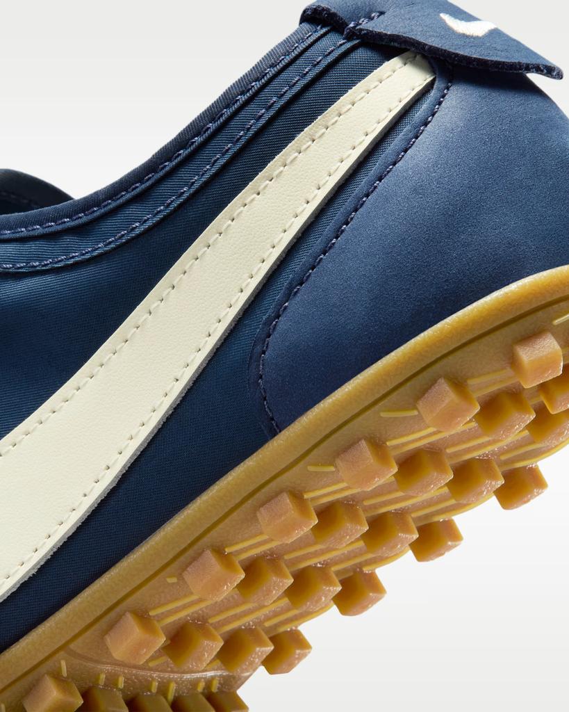 IW0955-400 Nike Moon Shoe OG "Midnight Navy" (Women's)
