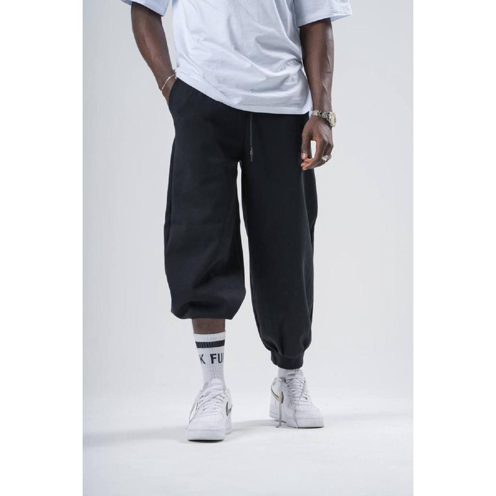 Unisex Shawar With Elastic Waist.