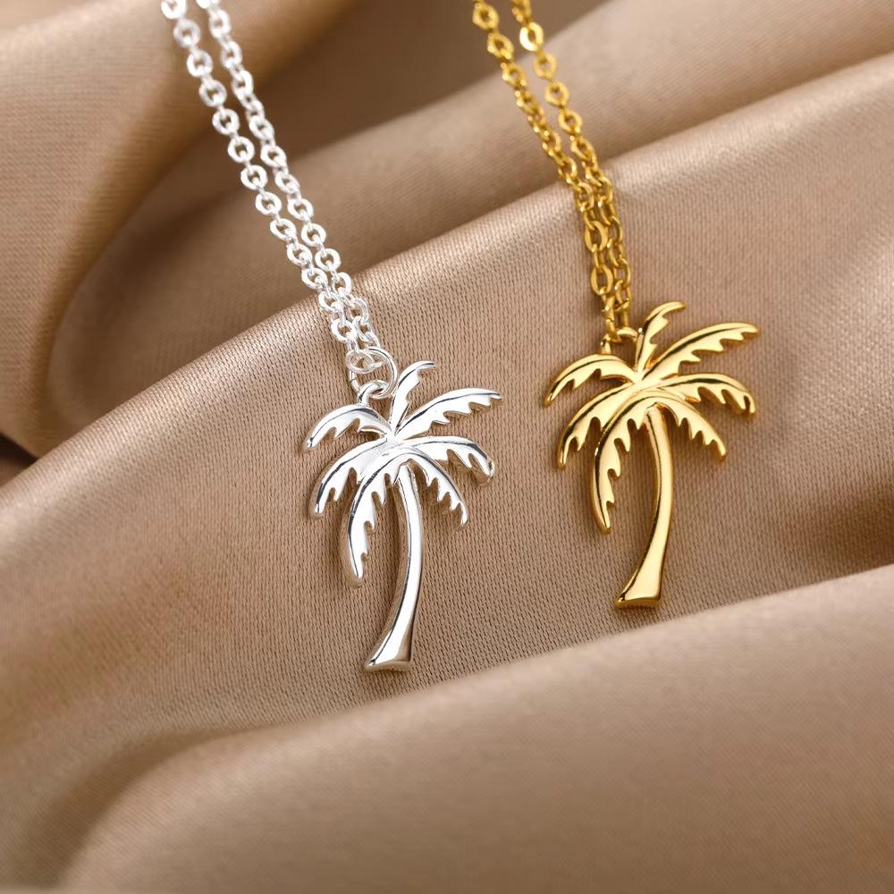 Stainless Steel Conch and Starfish Pendant Necklace - Ocean Vacation Style