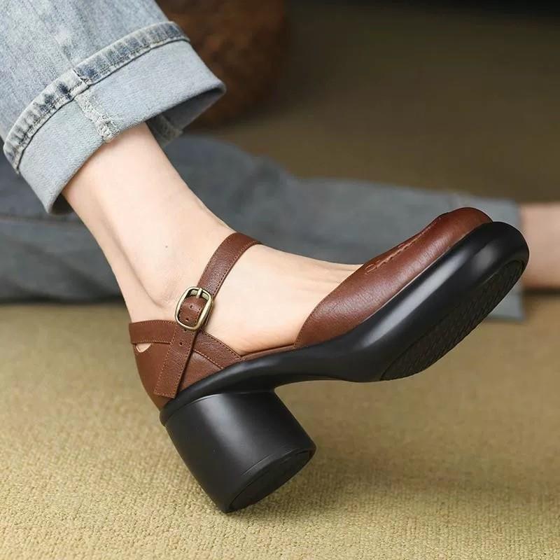 Mode Luxus Damen Sandalen Sommer Pumps Neu 2025 Knöchelriemen Braun Schwarz Hohe Absätze Flip Flops Damen Partyschuhe Designer Große Größe