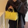 Niche Fashion Versatile Women's Bags, High-end Women's Hand Carrying Bucket Bags, Women's Korean Simple Casual Shoulder Bags, Handbags