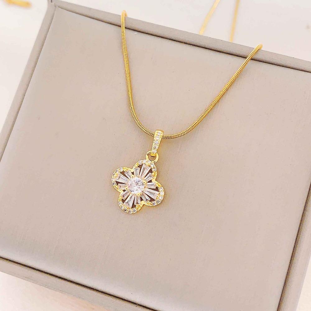 Necklace Women Do Not Fade Summer Small Cute Temperament Titanium Steel Necklace Versatile High-end Jewelry Simple Collarbone Chain
