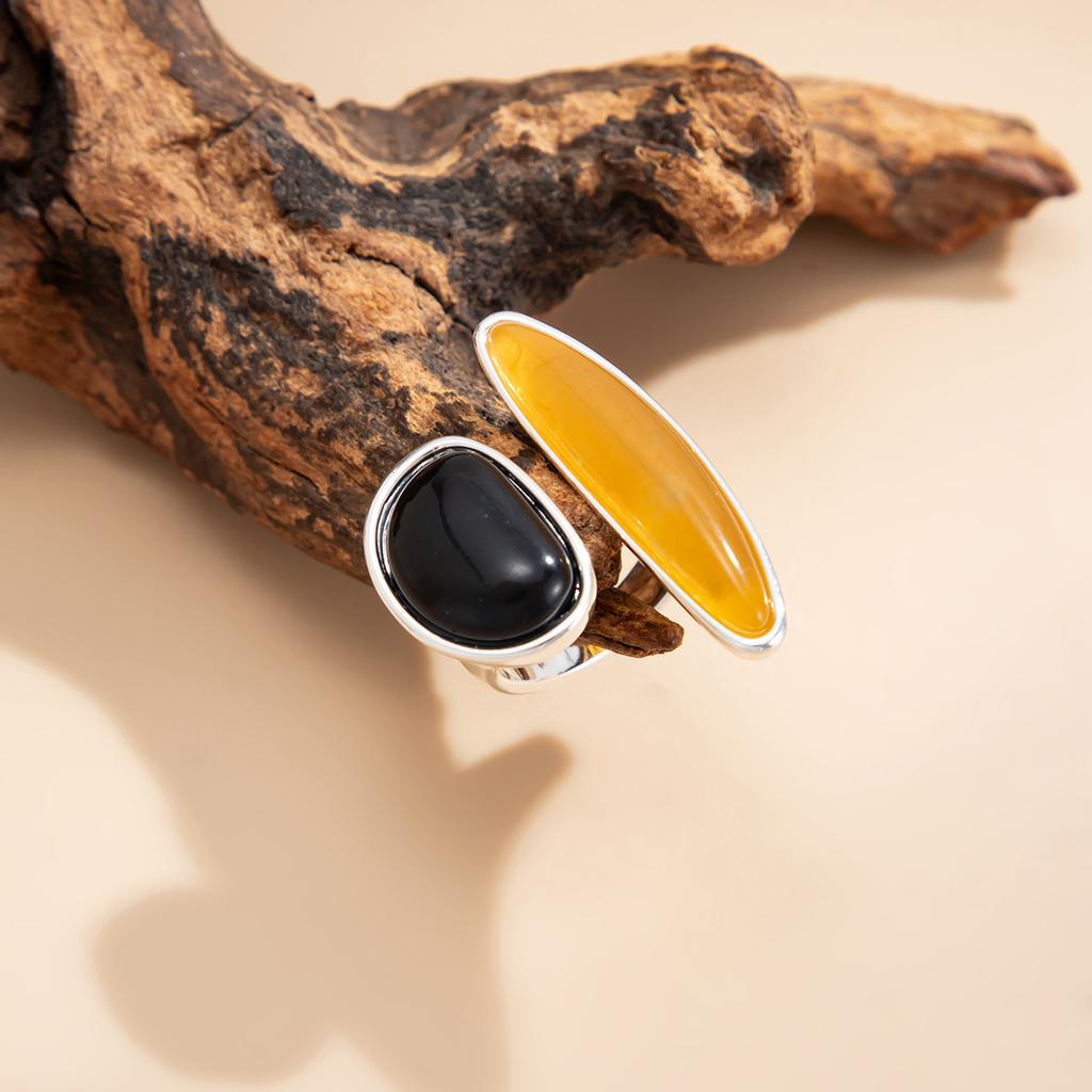 Vintage Inlaid Resin Acrylic Open Ring for Women Elegant Irregular Geometry Adjustable Knuckle Ring Daily Wear Jewelry