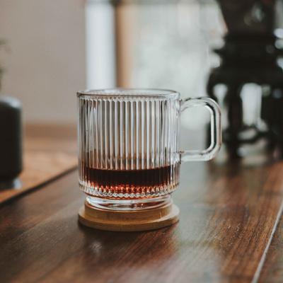 Classic Japanese-style New Round Coffee Cup Transparent Striped Wide Mouth with Lid Handle Glass Milk Cup Household Drinking Water