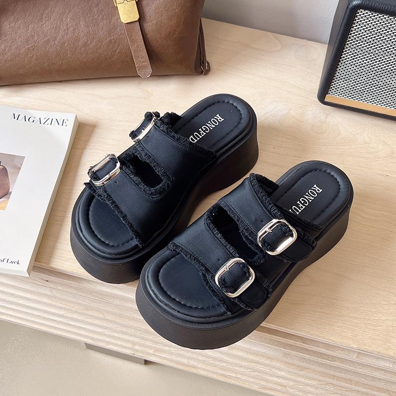 Summer new muffin thick-soled outer wear one-word slippers women's casual fashion with skirt beach sandals women's shoes