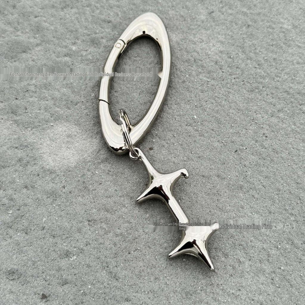 Ainsworth Starlight Feuerzeug Hülle Schlüsselanhänger mit Flaschenöffner und Ornament