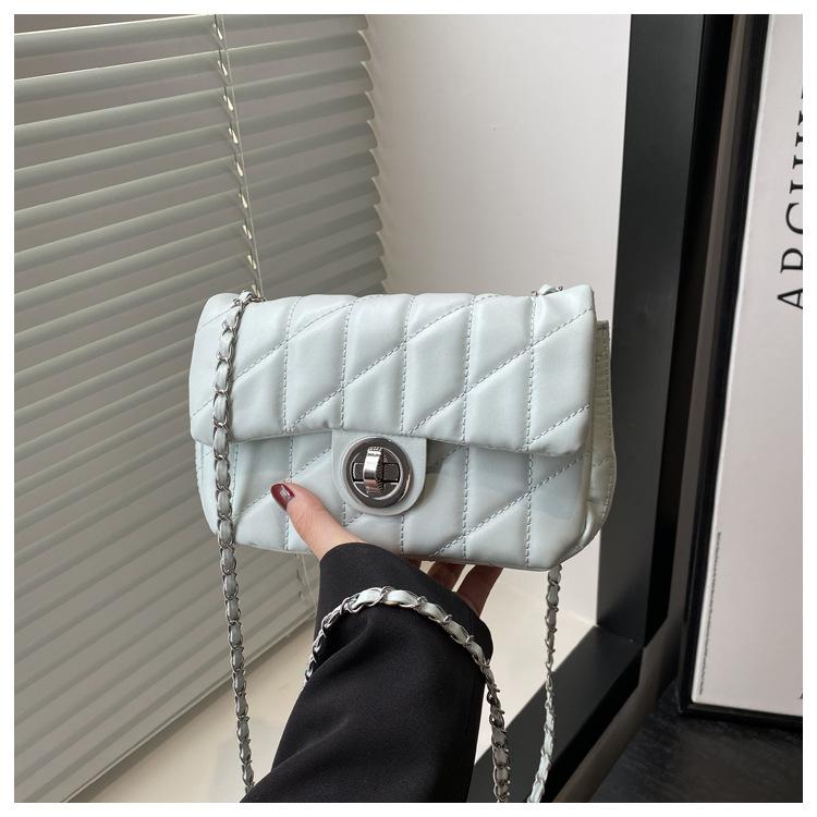 This Year's Popular Fashion High-end Sense Xiaoxiangfeng Women's Bag 2025 Early Spring Versatile Commuter Shoulder Messenger Small Square Bag