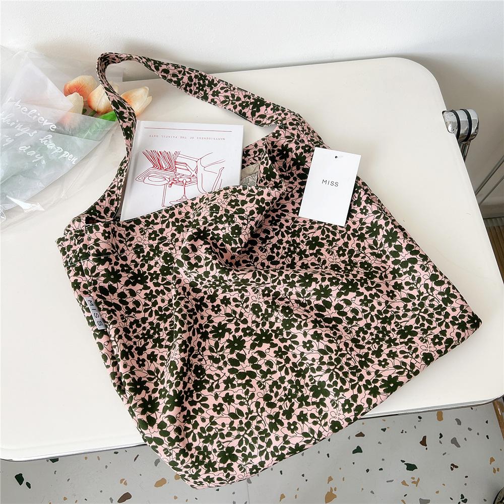 Knitted Mobile Phone Bag For Women In Spring And Autumn Cute Cartoon Versatile One Shoulder Diagonal Cross Bag Travel Coin Purse Small Handbag