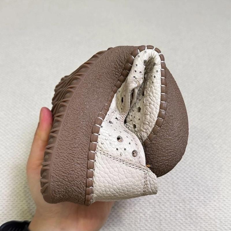 Sandals Comfort Soft Mom's Shoes Flat Sole Women's Shoes Hollow Genuine Leather Shoes Middle-aged Mother's Loafers Shoes