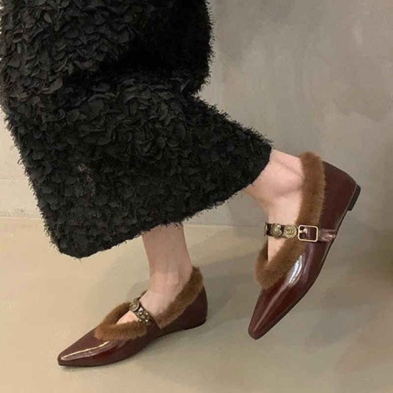 2025 Winter New Women Pointed Toe Rivet Thick Heels Loafer Retro British Style Warm Casual Slip On Chunky Footware Women Shoes