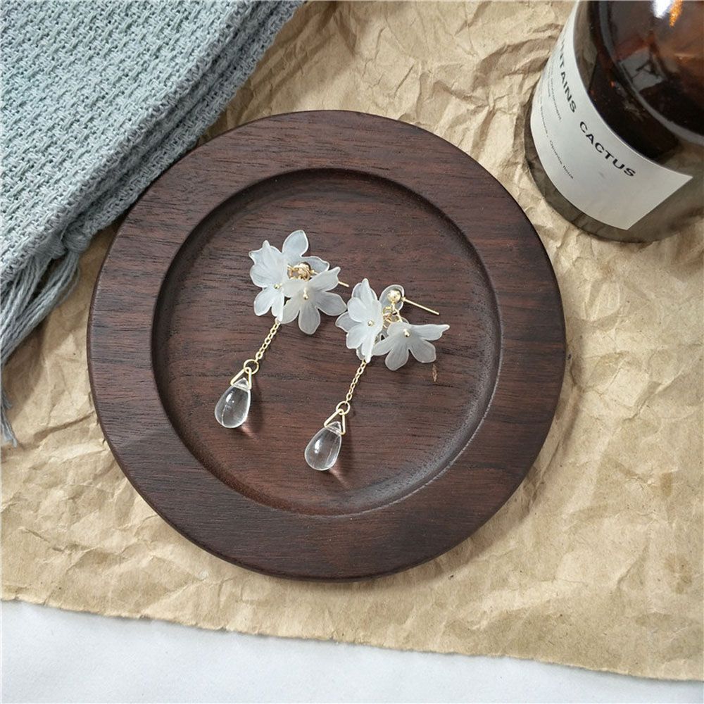 Girls Japan Elegant Petal Small Daisy Fashion Ear Studs Jewelry Eardrop Drop Earrings