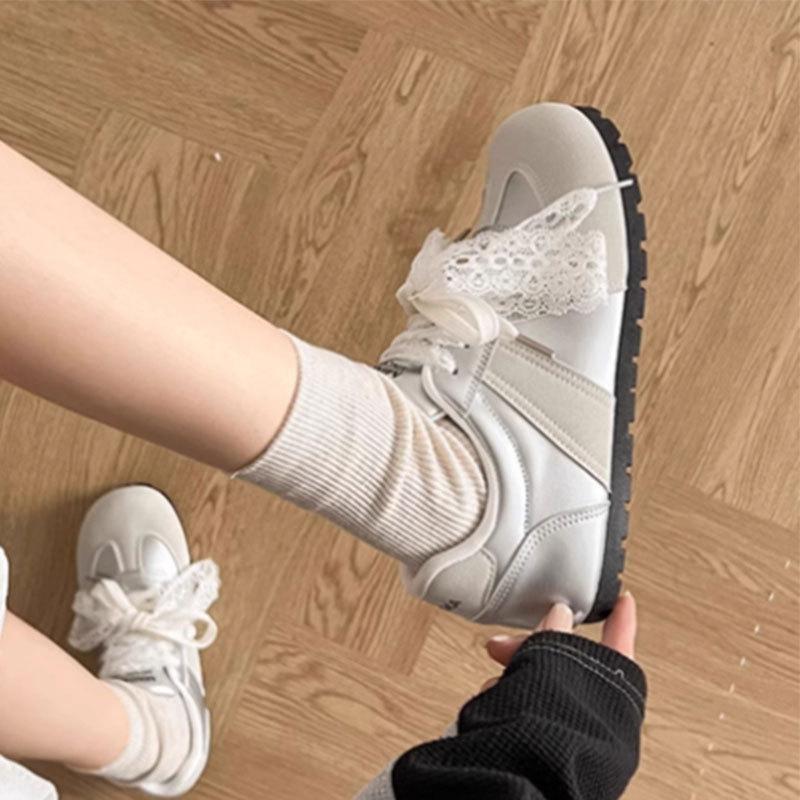 2025 new silver ballet training shoes women's retro niche thin-soled flat-bottomed spring and autumn sports and leisure versatile board shoes