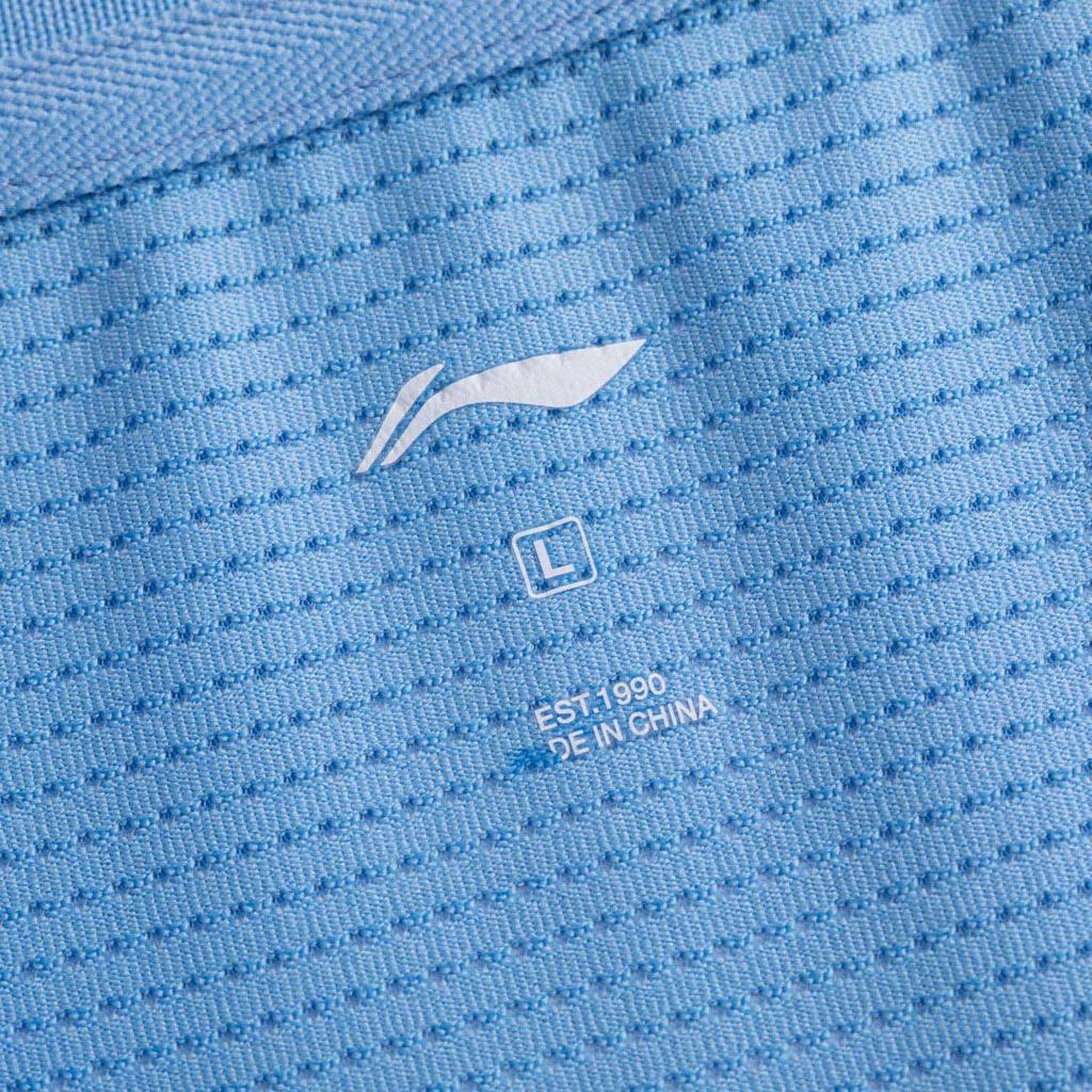 Li Ning Badminton Series Striped V-Neck Soft Comfortable Breathable Versatile Short Sleeve T-Shirt Unisex Tops Sky-Blue AAYV167-5