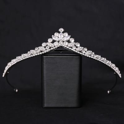 Prinzessinnen-Diadem Krone für Damen Mädchen Zirkonia Kleines Braut-Diadem für Hochzeit Braut Geburtstagsparty Abschlussball Haarschmuck Kopfschmuck