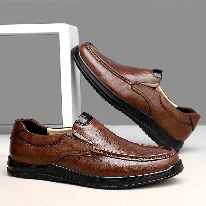 

Мужская обувь 2025 лето новая для среднего и пожилого возраста на мягкой подошве против усталости ног удобная обувь для отца повседневная кожаная обувь на одном педале 44 коричневый