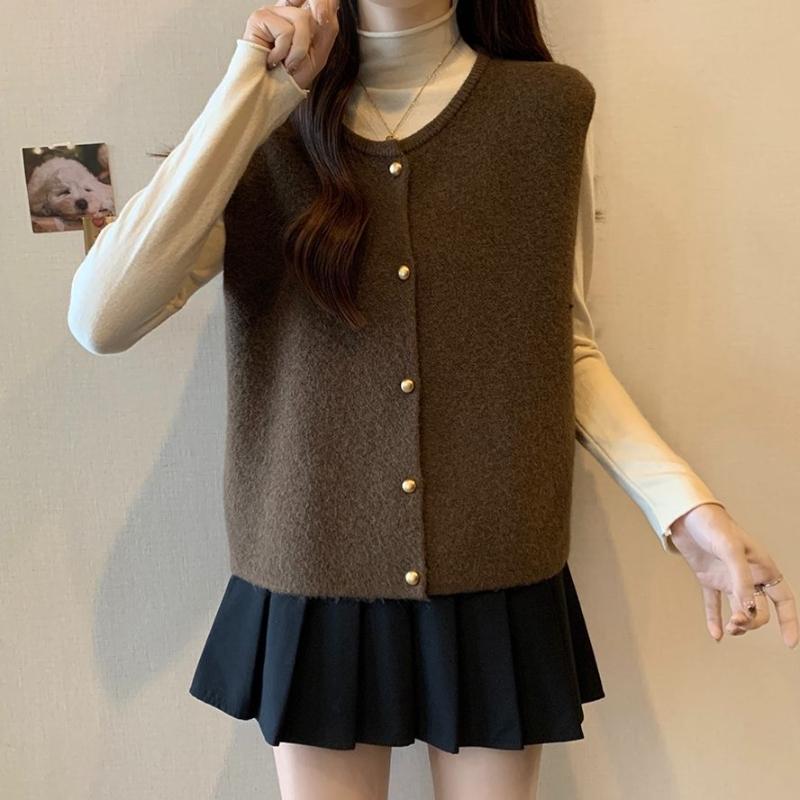 A Stylish Round-neck Single-breasted Knitted Vest for Women To Layer In Autumn and Winter Is A Versatile and Laid-back Style Cardigan