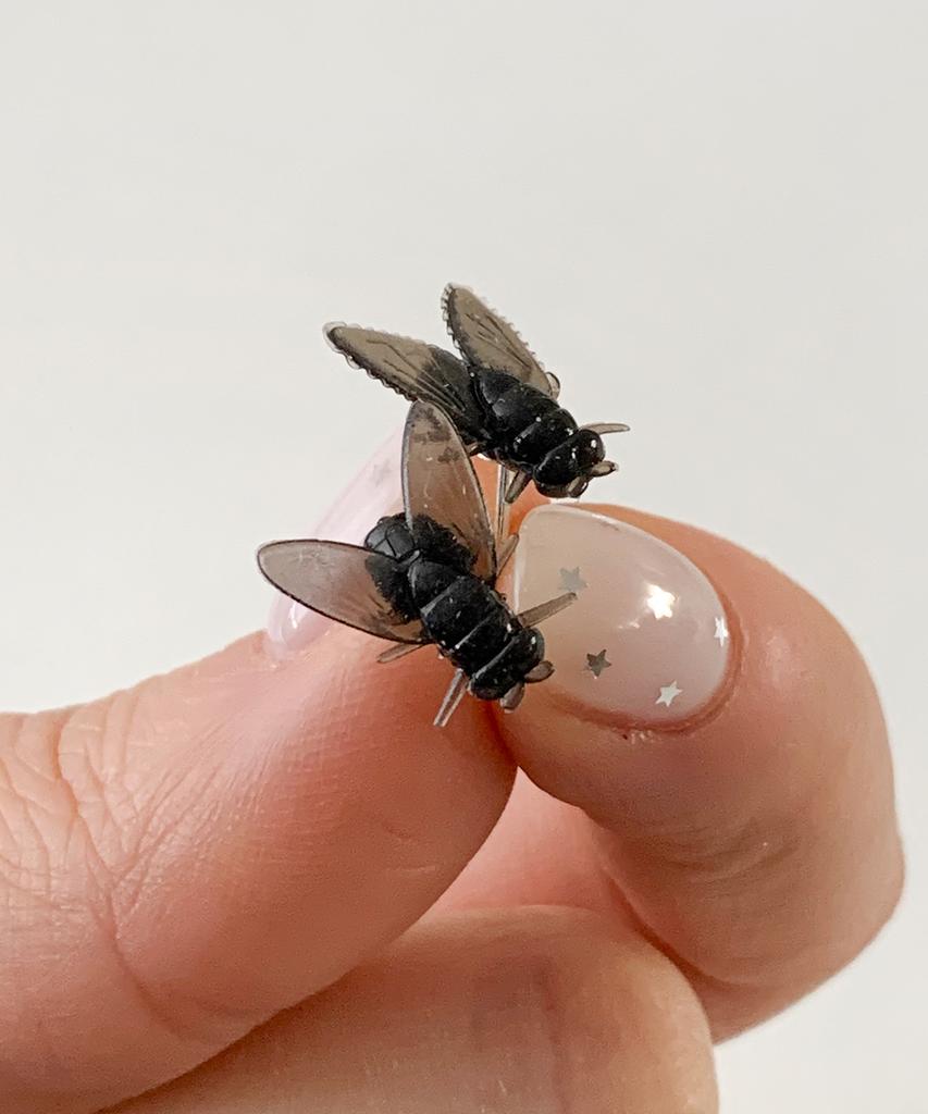 Dederit Peculiar Funny Insect Bug Fly Dung Fly Earring