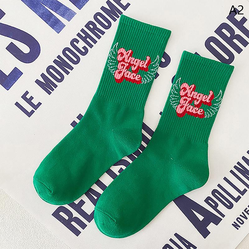 Cute Female Spring and Autumn American retro personality mid-tube socks art college wind sports socks cotton socks