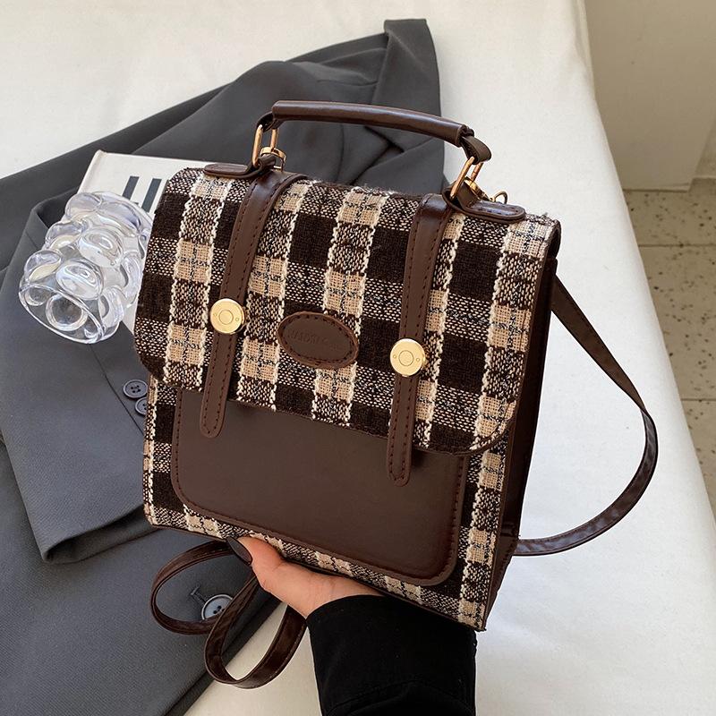 

Премиум пряжка женский рюкзак женская мода 2025 сумка мессенджер нишевая студенческая сумка через плечо