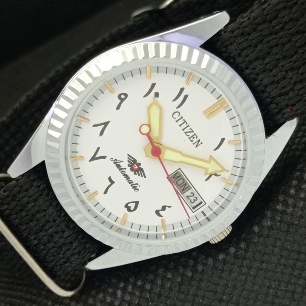 

REFURBISHED VINTAGE CITIZEN AUTO 8200 JAPAN MENS ARABIC WATCH 571b-a303078-9 SKU571b-a303078