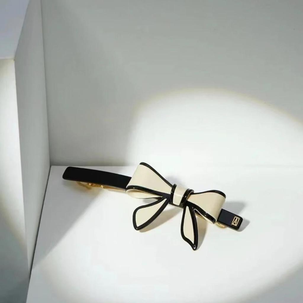 Women's Luxury Bow Hair Clip for Fashionable Bangs