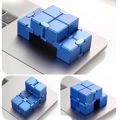 Cube Magique Jouet Anti-Stress Cube Infini Jouets Éducatifs Portables Décompression Jouets Relaxants pour Enfants Adultes Cadeau de Noël