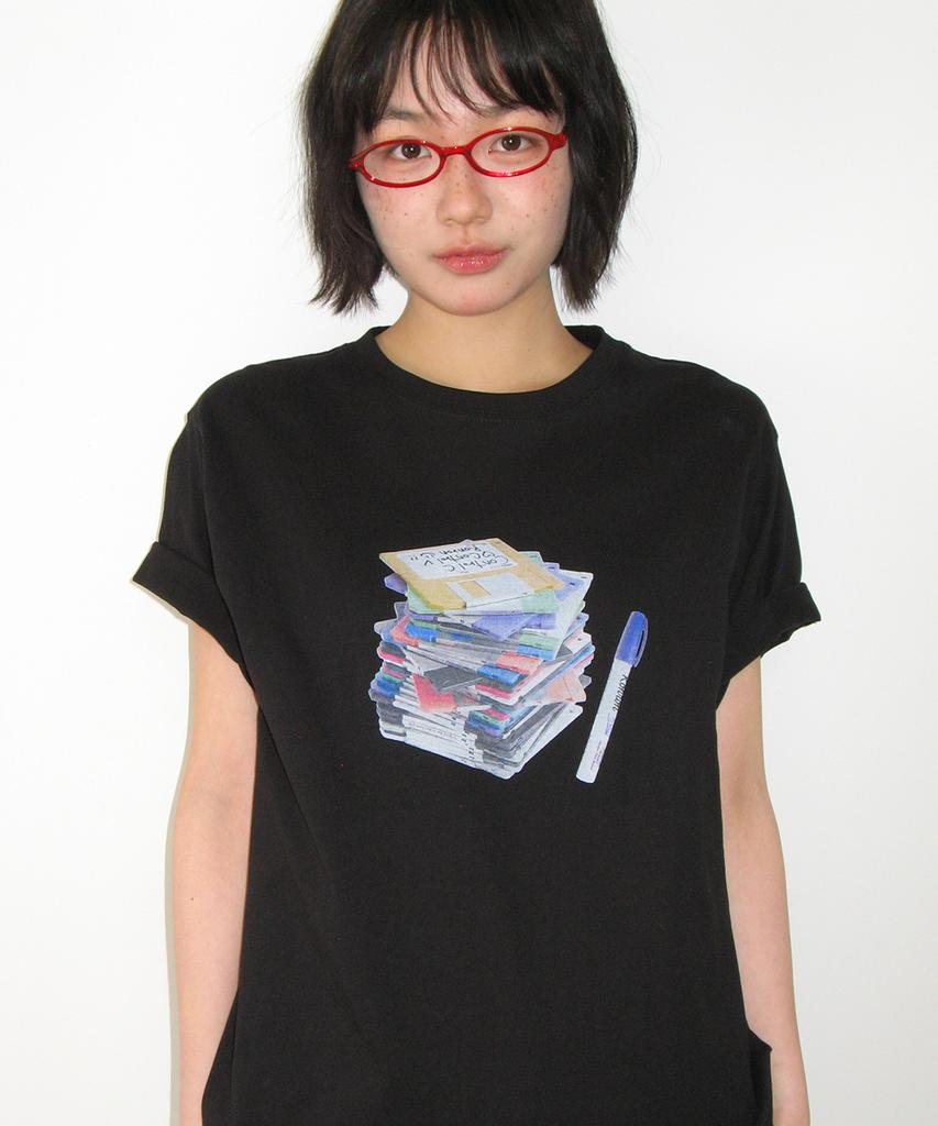 RONRON Floppy Disk Basic Fit T Shirt Black
