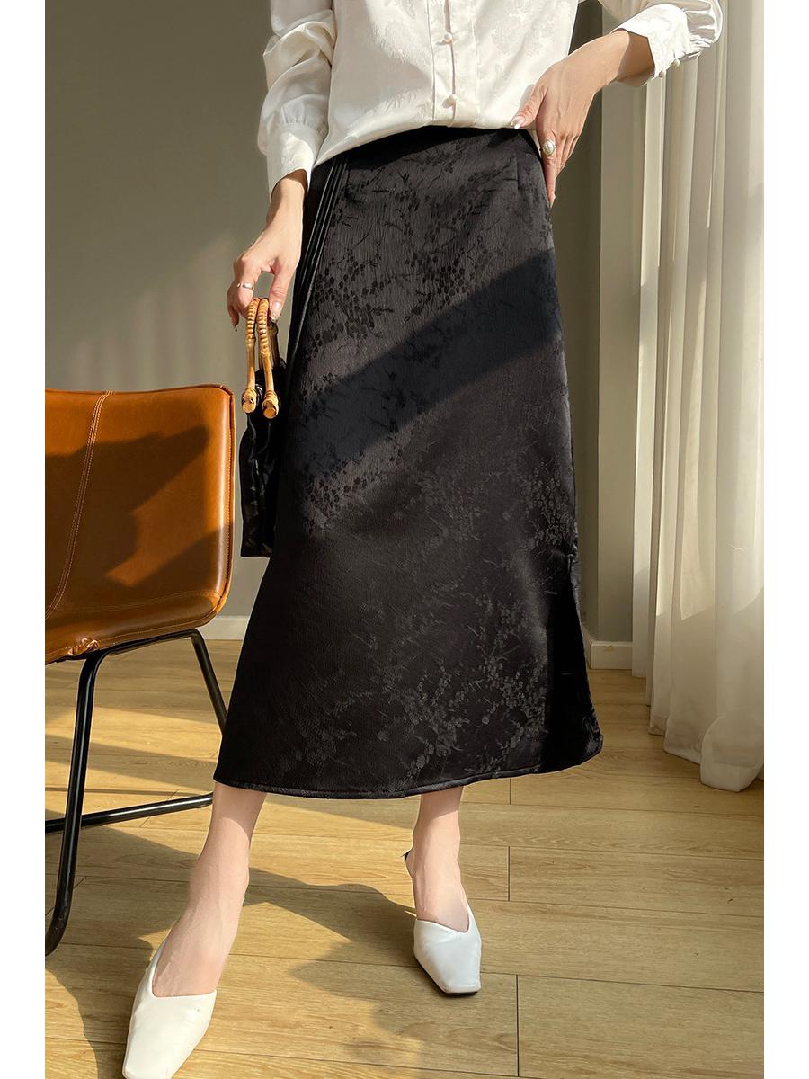 

Летняя женская миди-юбка А-силуэта с завышенной талией из шелкового сатина 2025 XXL чёрный