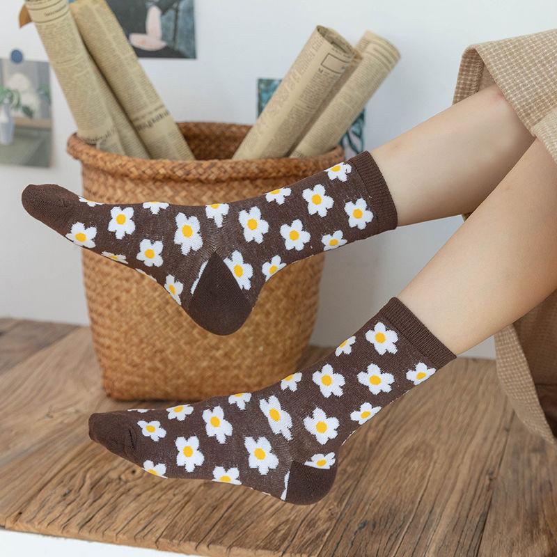 5 Pairs Women Winter Socks Fashion Thickened Warm Socks Retro Grid Middle Tube Girls Socks