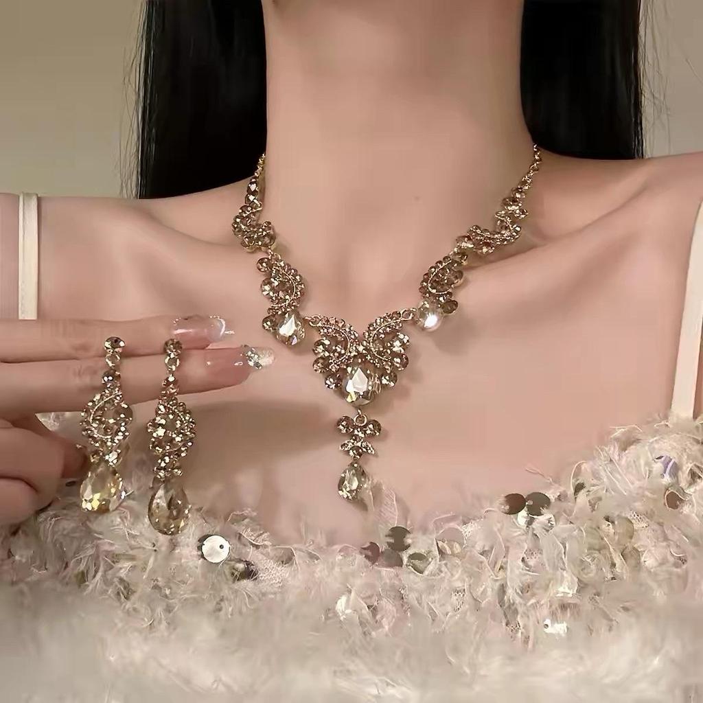 Elegant Waterdrop Diamond Tassel Necklace and Earrings Set for Women