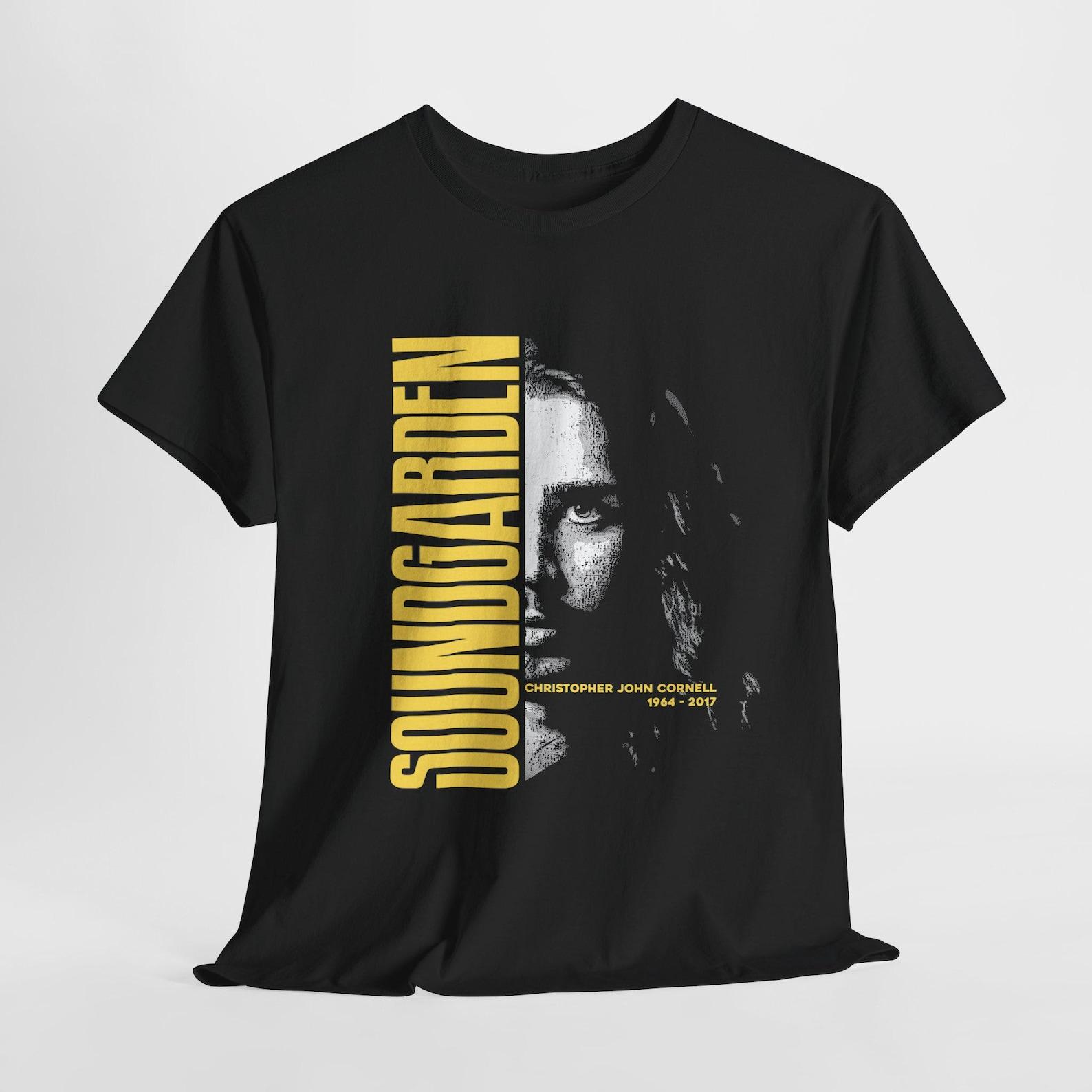 Soundgarden Chris Cornell Graphic Tee: Grunge Rock Band Shirt S