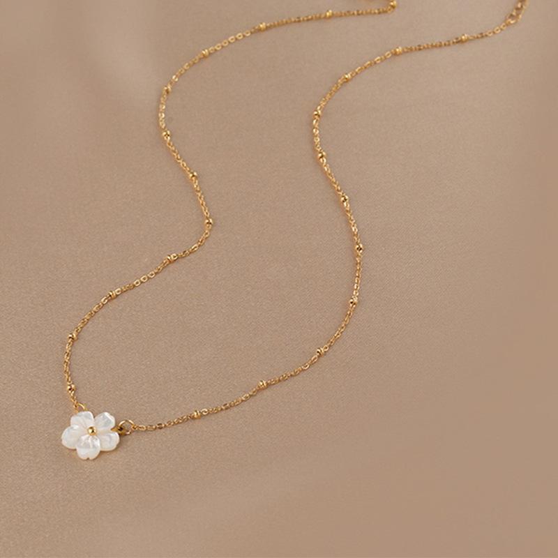French Vintage Shell Flower Necklace Minimalist Pendant Collarbone Chain Women's Elegant Fashion Jewelry Trendy Accessory