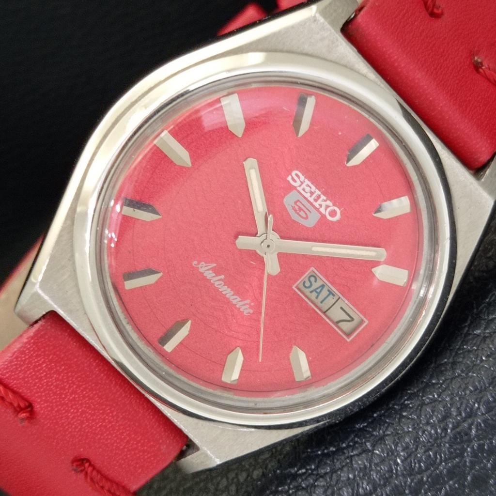 SEIKO 5 AUTOMATIC VINTAGE 7009A JAPAN MENS RED COLOR DIAL WATCH a702336-5 R124-a702336