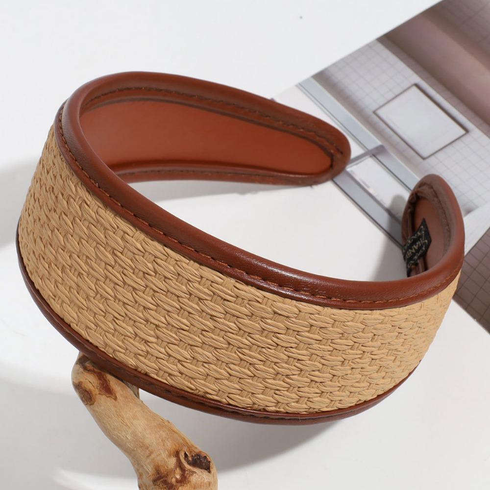 

Новинка 2025 года, ободки для волос из искусственной кожи в стиле ретро, широкие тюрбаны, нескользящие обручи, элегантные аксессуары для волос, модные вещи для женщин и девочек, подарки хаки