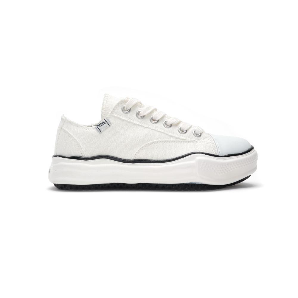 Skono Grunge Canvas Sneakers / White