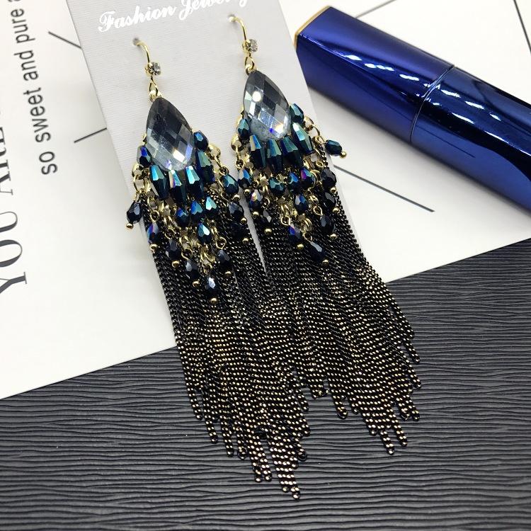 Light Luxury Crystal Diamond Long Earrings, Retro Style Temperament Fringed Earrings, Versatile Stud Earrings with Accessories